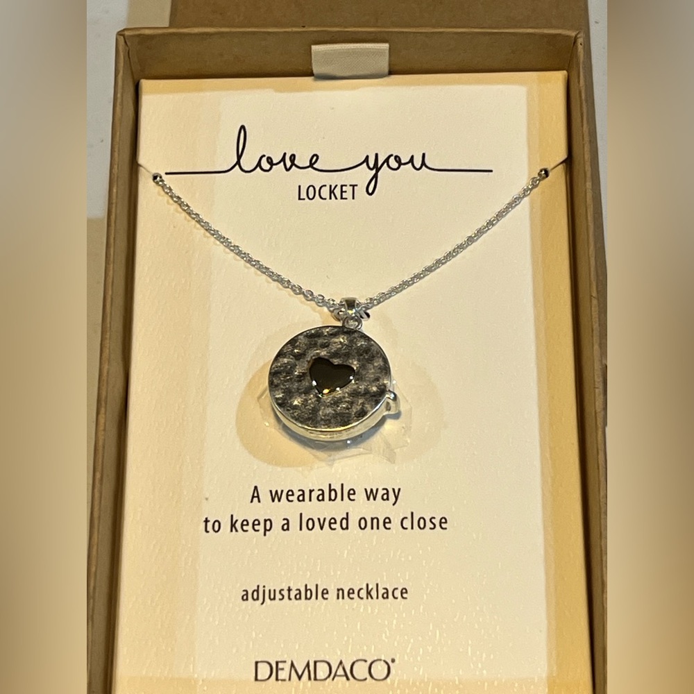 ❤️Demdaco Silver Heart Locket Necklace in Gift Box